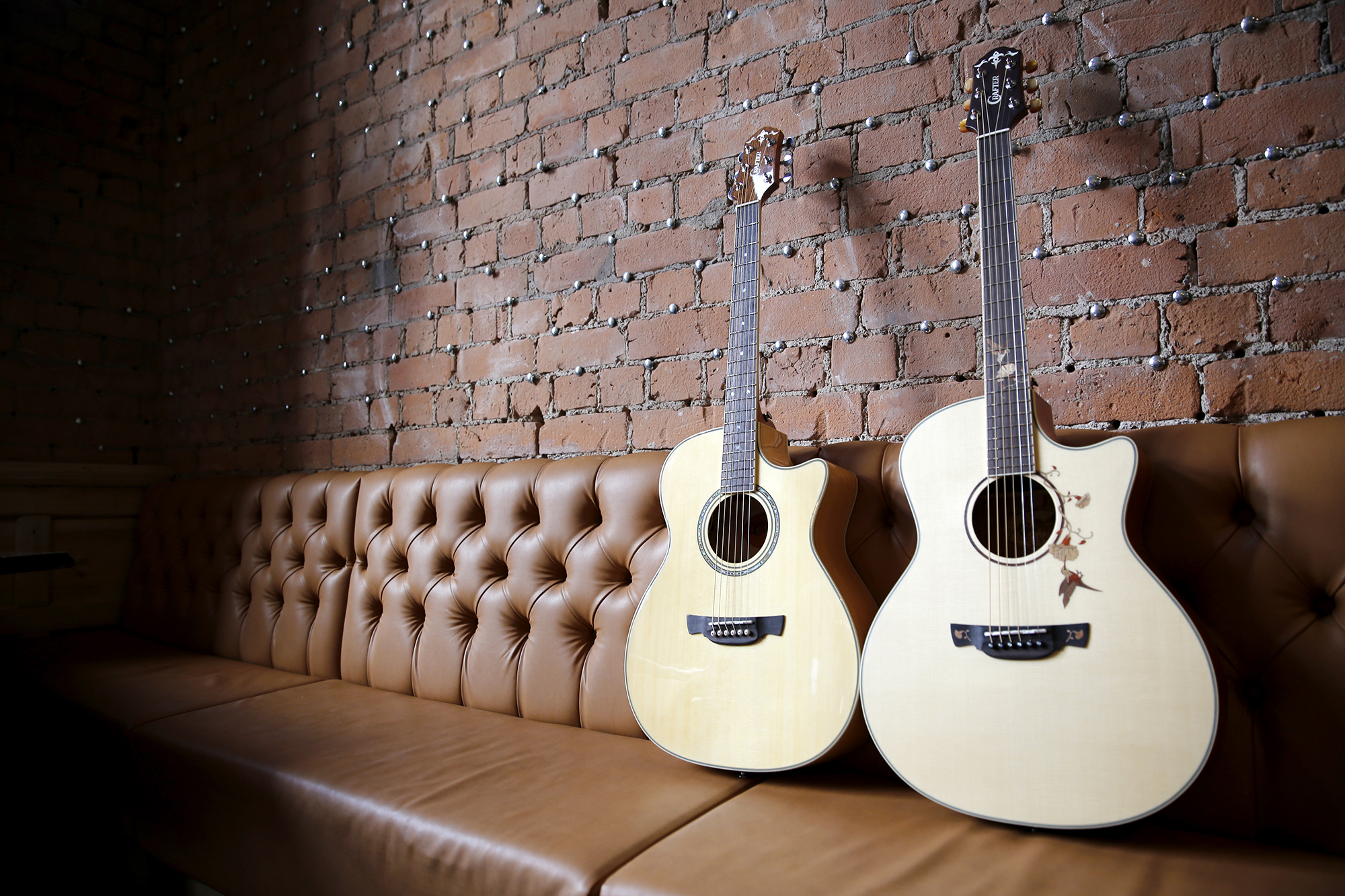 crafter_guitar_shoot_014