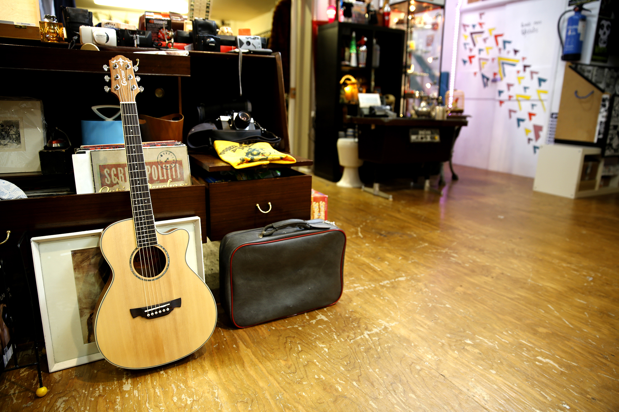 crafter_guitar_shoot_019